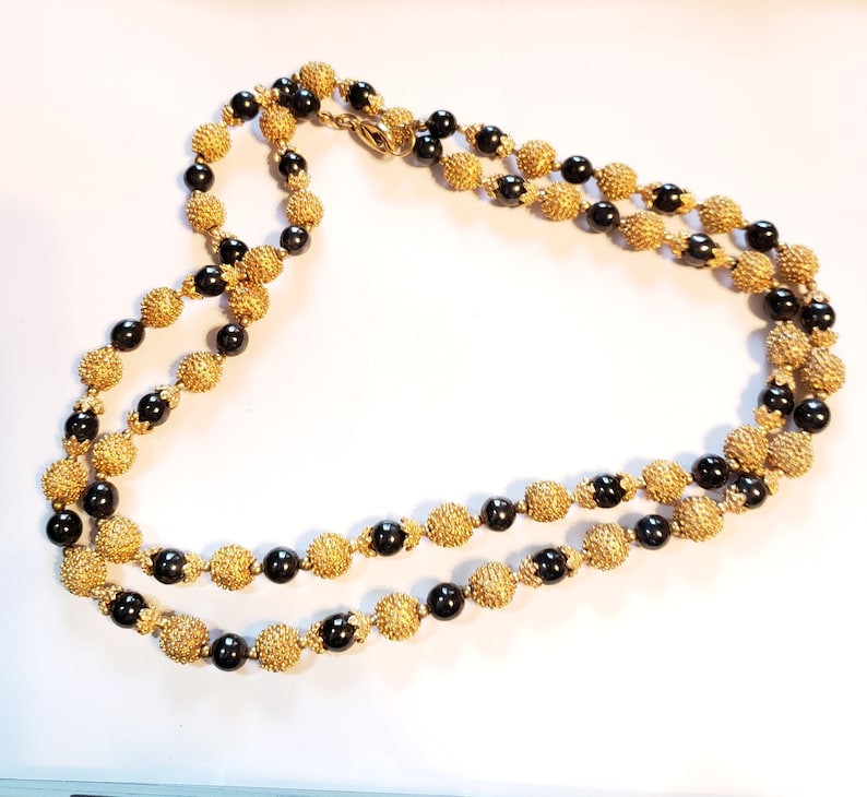 High End Necklace Vintage Necklace Faux Black Pearl Necklace Black /& Gold Statement Necklace Stunning Beaded Necklace Nubby Gold Beads