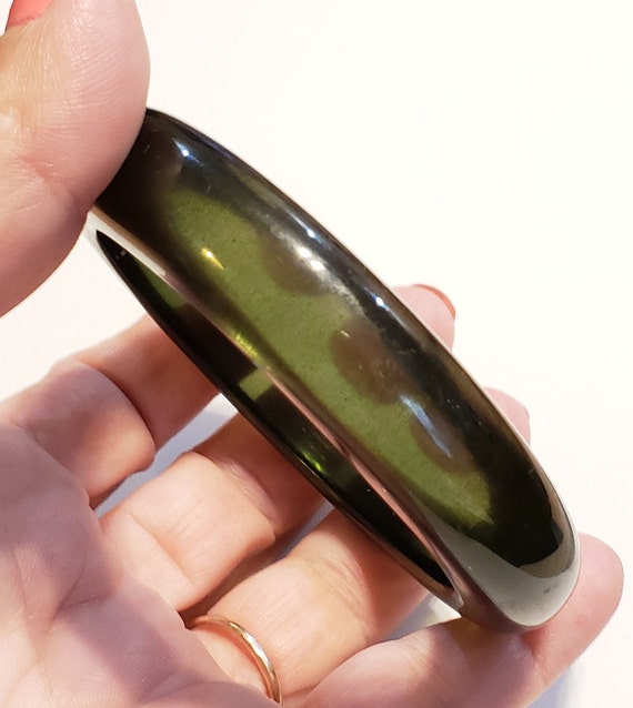 Bakelite Bracelet Wide Green Prystal Bakelite Bang