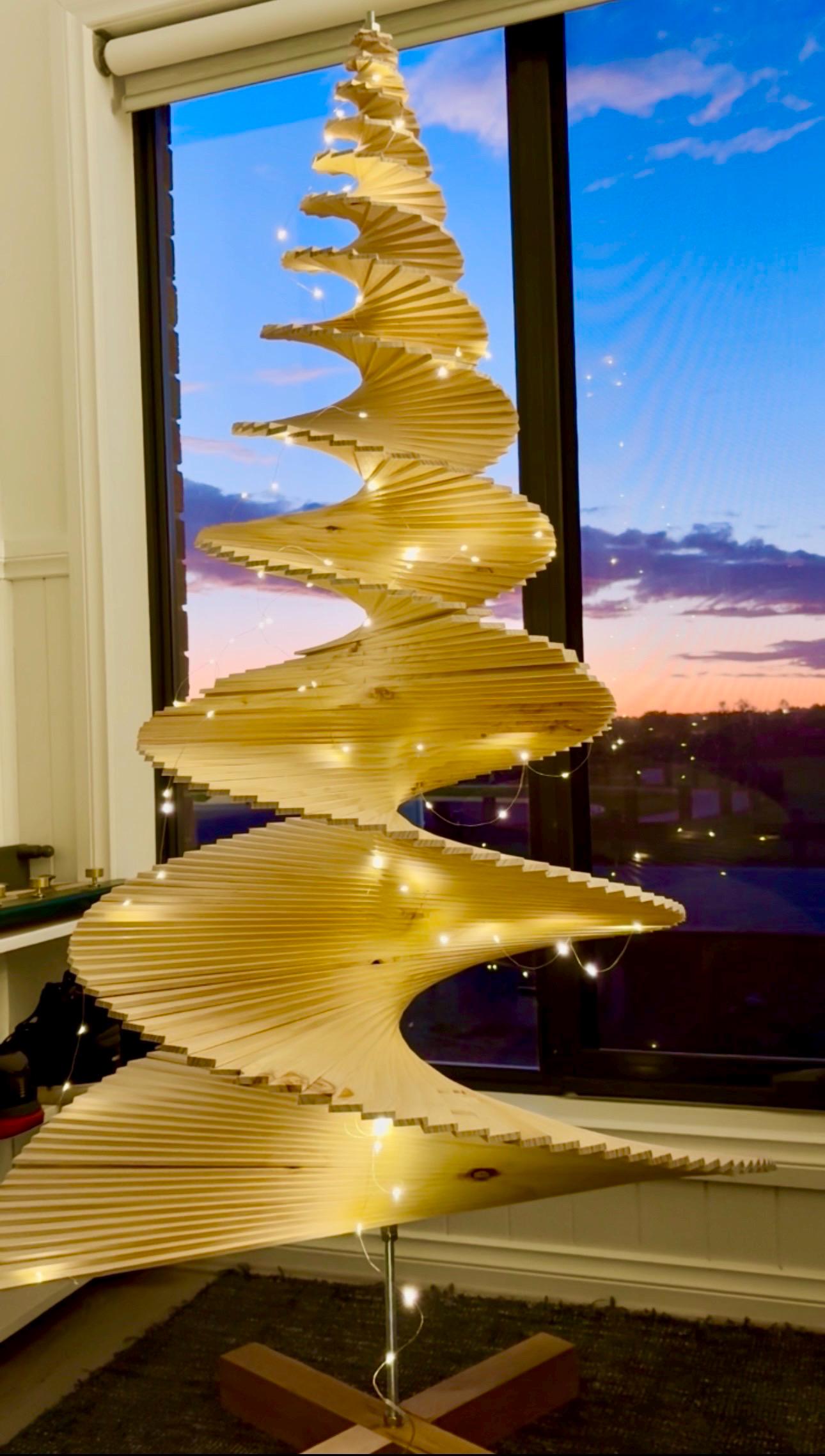 Spiral Wooden Christmas Treenull