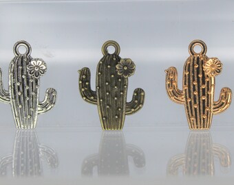 12 Cactus charms antique silver tone L114