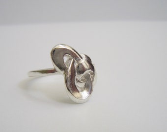 Knotted Infinity Ring / Funky Ring / Delicate Ring / Musical Ring / Cocktail Ring / Asymmetrical Ring