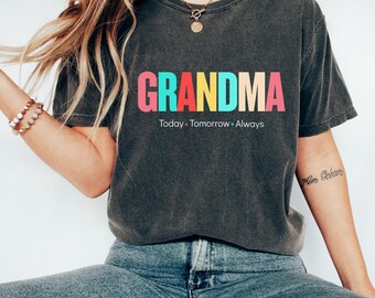 Tees For Grandma, Grandma To Be Shirt, New Grandma Shirt, Baby Announcement, Grandma To Be Shirt, New Grandma Tee, Gift For New Grandma