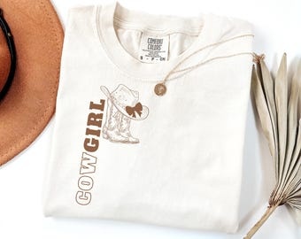 Womens Western Cowgirl Shirt, Western Style, Cowgirl T-Shirt, Cowgirl Aesthetic, CowGirl Tee, Cowboy Lover, Country Girl Gift