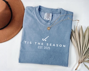 Chemise de hockey personnalisée couleurs confort, t-shirt de hockey est la saison personnalisé, cadeau pour un match, haut de joueur de hockey sur glace, maman pratiquante de sports d'hiver