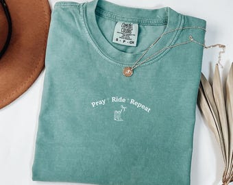 Christian Western Minimalist Shirt, Minimalist Faith Based Gift, Faith Based Shirt, Women Christian Tee, Cowgirl Shirt, Western Style