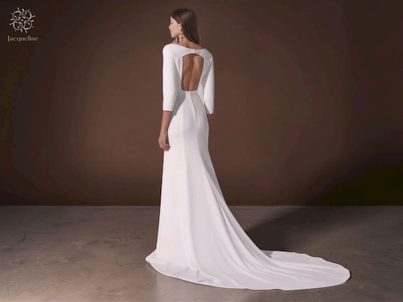boat neck backless white dress Modern Mermaid Crepe Wedding Dress Open Back Boat Neck Wedding Dress Sleeveless Summer Beach Wedding Dress Bateau Neckline Dress CLAIRE