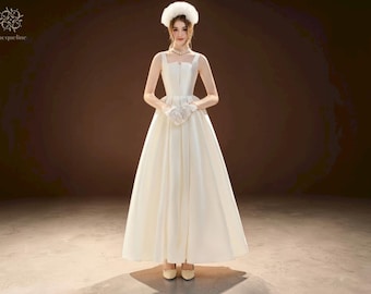 Elegant Square Neck Satin Wedding Dress: Modern A-Line Bridal Gown