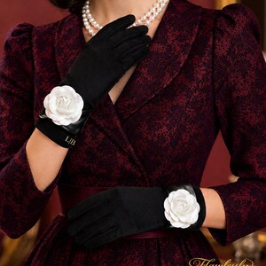 Vintage Inspired Black Faux Suede & Leather Vintage-Inspired Gloves With  White Flower | Personalized Touchscreen Gloves | Women Gloves
