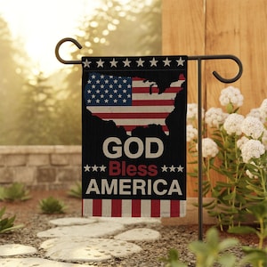 Bandiera da giardino "Dio benedica l'America", decorazione da giardino patriottica degli Stati Uniti con mappa e stelle, decorazione per veranda esterna, cartello per il 4 luglio o il Memorial Day.