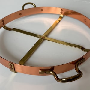 Vintage Copper & Brass Casserole Stand/Holder With Handles, 11.5”