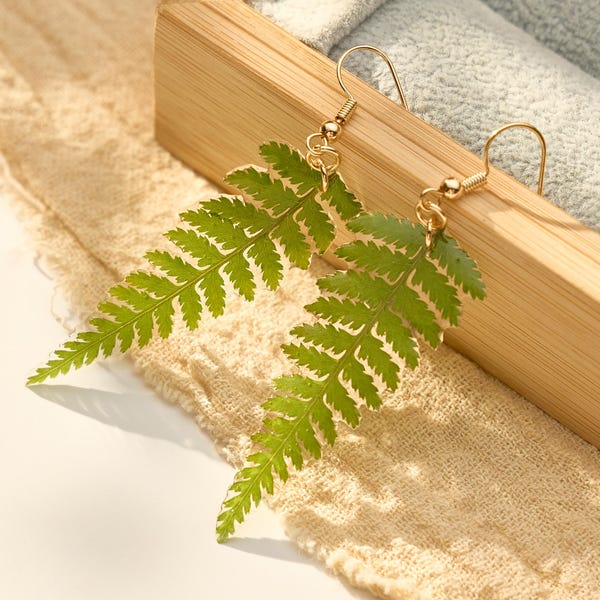Boucles d'oreilles végétales véritables - Bijoux botaniques pendants faits main, boucles d'oreilles pendantes esprit de la nature, esthétique forestière, cadeau de fête des mères