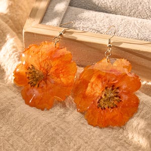Real Flower Resin Earrings – Handmade Botanical Dangle Jewelry, Nature Spirit Drop Earrings, Bloomcore Aesthetic