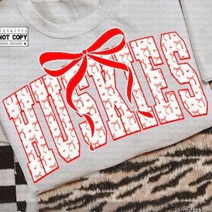Huskies Maskottchen PNG, Schulgeist tragen Sublimation PNG, Kokette Schleife PNG, Girly Cheer Team Pride Spieltag Shirt Design, digitaler Download