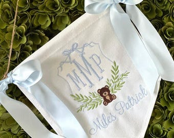 Personalized Baby Banner with Floral Crest & Bows – Custom Hospital Door Sign, Baby Shower or Newborn Gift.