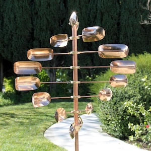 Stanwood Wind Sculpture: Kinetic Copper Spinner - Lucky 8 Twirler