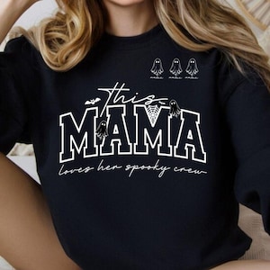 不気味なママのハロウィーンSVG、このママはクルーが大好きPNG、カットファイル（デジタルダウンロード）