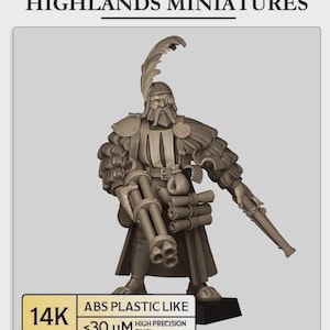 Peut inclure: Figurine miniature détaillée d'un personnage en costume historique, tenant une arme à plusieurs canons et un pistolet. La figurine est dans des tons bruns et beiges, avec le texte "HIGHLANDS MINIATURES" en haut et "14K" et "ABS PLASTIC LIKE" en bas.