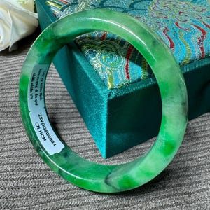 55mm Natural Green Jade Bangle – Certified Lucky Feng Shui Bracelet, Elegant Gift for Birthdays & Special Occasions