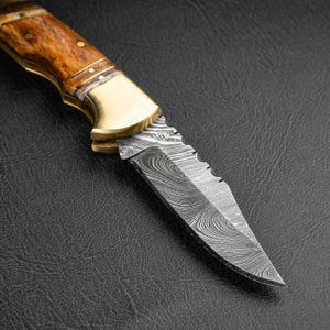 Handmade Damascus Steel Pocket Knife