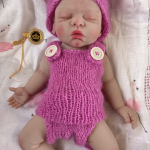 Silicone reborn baby.