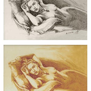 Puede incluir: Boceto a lápiz en tonos sepia de una mujer reclinada sobre una almohada, con la cabeza apoyada en la mano. La obra de arte incluye la fecha "April 19 1932" y una firma en la esquina inferior derecha. Se ve un collar.