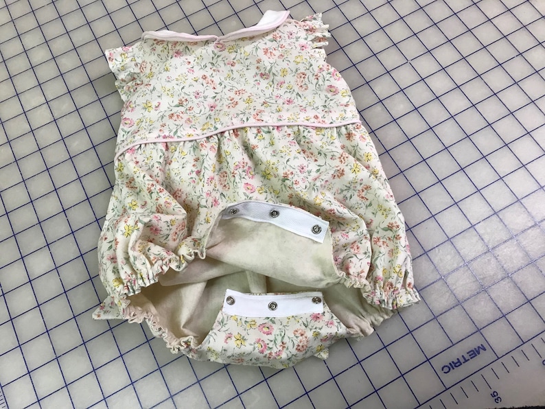 Boutique Style Baby Clothing-Floral Bubble Suit for Baby Girl-Easter Sunsuit-Floral Cotton Baby Girl Bubble-Artisan Handmade Children/'s Wear