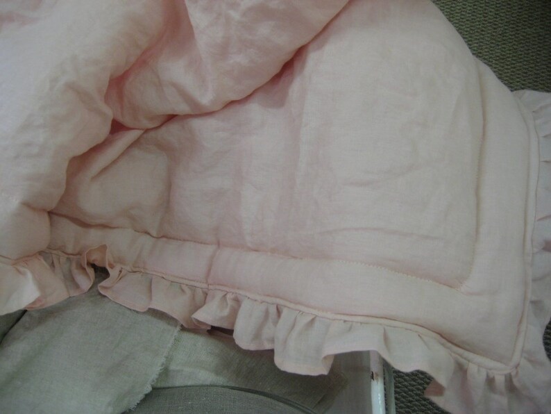 Ruffled Crib Blanket and Washed Linen Crib Sheet