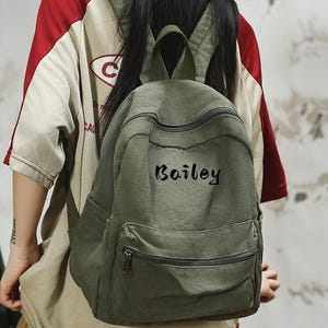 Customizable Canvas Backpack: Eco-Friendly Commuter Bag