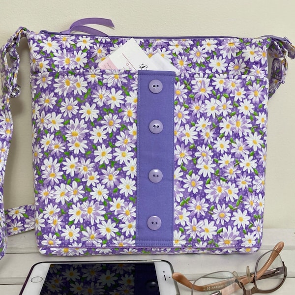 Daisy Crossbody Purse, Shoulder Bag, Lavender, White Daisies, Adjustable Strap, Handmade Handbag, cloth purse, outside pocket, Made in USA