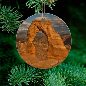 Delicate Arch Ornament, Utah Ornament, Wood or Ceramic, Beautiful Utah Art for Christmas Tree, Utah Art, Arches National Park