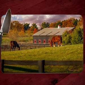 Kentucky Horse Farm Cutting Board made of Tempered Glass, Kentucky Horses and Barn Hot Pad Trivet, Horse farm Cheese Serving Tray