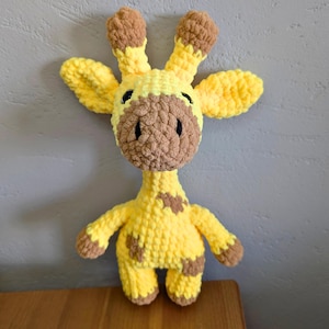 Crochet Giraffe Plushie | Amigurumi Giraffe, Handmade Stuffed Animal, Soft Plush Toy, Safari Animal Gift, Baby Shower Gift, Nursery Decor