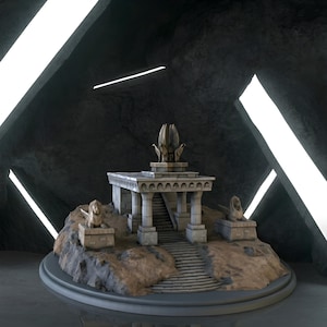 Puede incluir: Una estructura de templo en miniatura de color piedra con una escalera central, un adorno en forma de loto en la parte superior y dos estatuas de leones alados a cada lado, sobre una base rocosa con una plataforma circular.