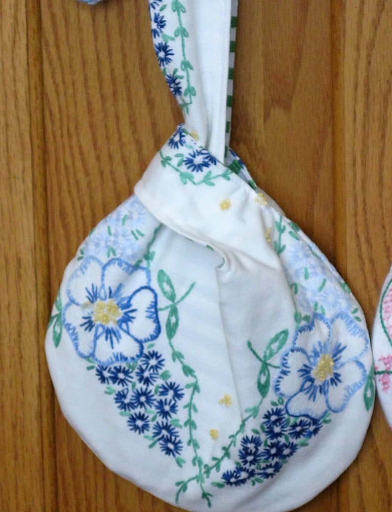 Blue floral embroidered Japanese Knot Bag for bride, bridesmaids, wedding, prom, special occasion, vintage linen, wristlet, reversible image 5