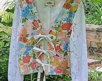 M-L vintage linen blouse/jacket, tablecloth top, tablecloth blouse, tie front, upcycled linen, sustainable fashion, slow fashion, lined