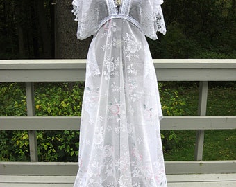 Petite hippie vintage en dentelle blanche/florale, gitane, plage, robe de mariée bohème, laçage corset, bas du dos, corsage en V profond, maternité, séance photo
