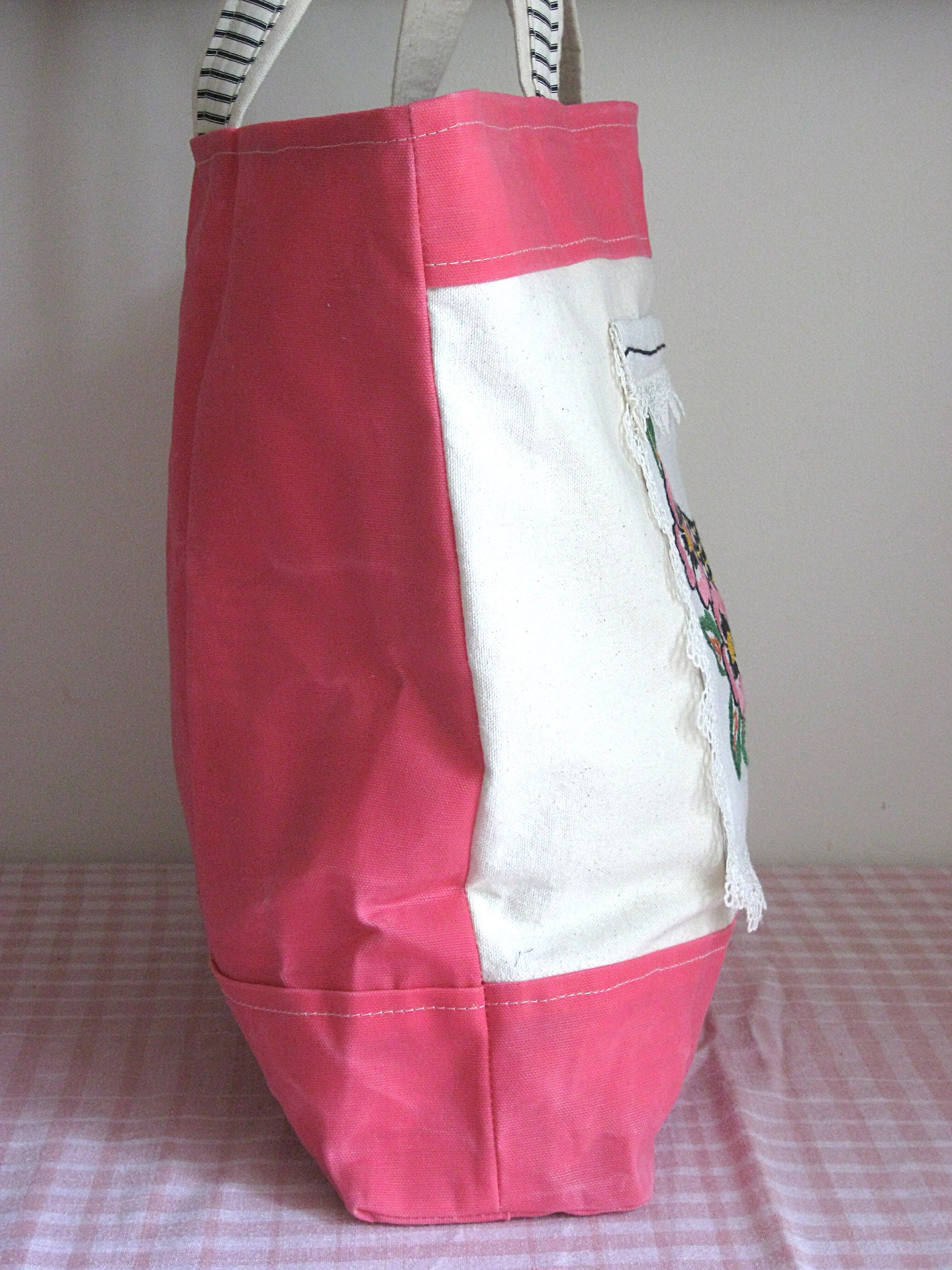Big Canvas Beach/summer Tote Bag, White and Pink With