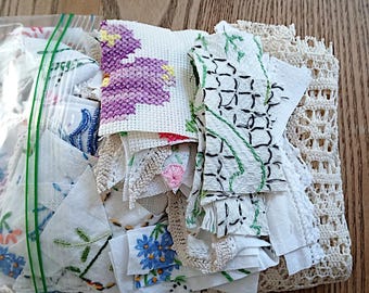 Bolsa sorpresa de coloridos bordados vintage y retazos de encaje, adornos de costura lenta