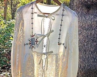 Vintage Linen Lace Blouse, Embroidered Tablecloth Top, Tie Front (S-M)