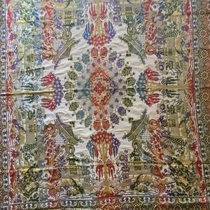 Antike spanische Colcha-Tagesdecke aus dem frühen 20. Jahrhundert, Seidenmischung, orientalisches Chinoiserie-Motiv, 240 cm x 205 cm, seltenes Textil in Museumsqualität