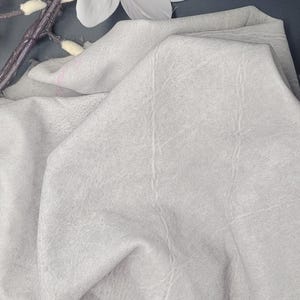 Piel de cabra gris suave ultrafina – Efecto jaspeado y moteado único