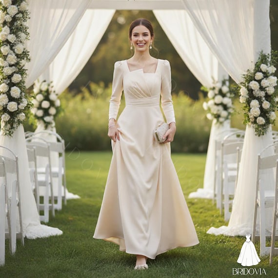Champagne Bridesmaid Dress - Long Sleeve Wedding Party Gown for Women,  Floor Length Formal Evening Dress, Square Neck Bridesmaid Outfit