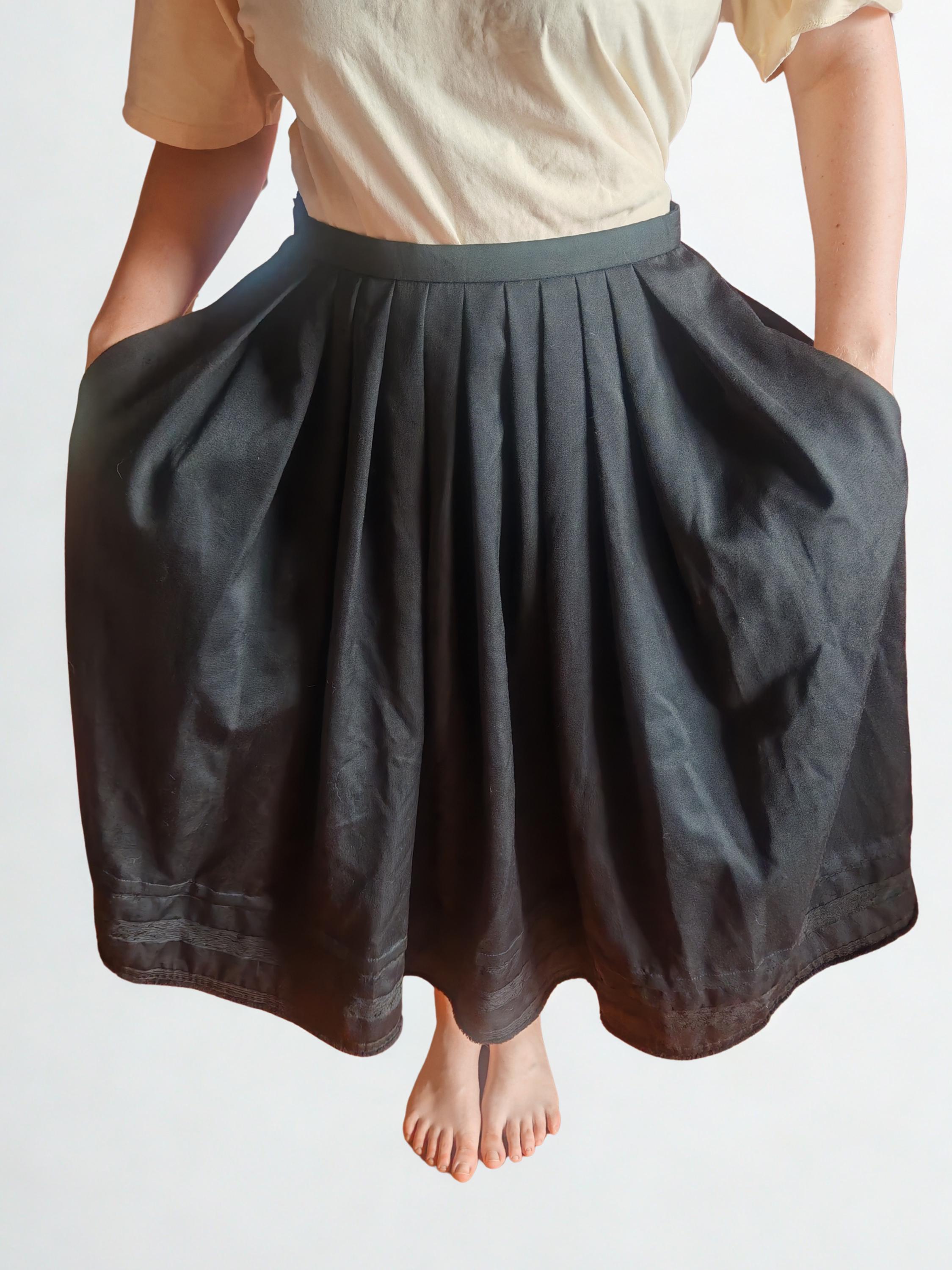 Jupe Tyrolienne Style Traditionnel - Taille 46/48, Occasion Très Bon état, Parfaite Pour Fêtes Folkloriques