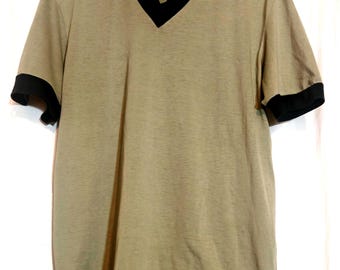 Vintage Men's Seidensticker Green Contrast Trim V-Neck Ringer Tee T-Shirt size L