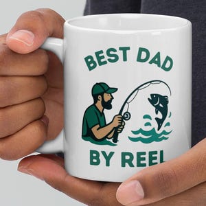 Reel Cool Dad Tasse - Angeln Geschenk zum Vatertag, personalisierte Kaffeetasse für Fischer Papa, lustiges Vatertagsgeschenk