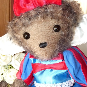 Handmade teddy bear Snow White 16.93&#39;, OOAK artist teddy bear collection in German mohair, designer&#39;s teddy bear inspiration Walt Disney