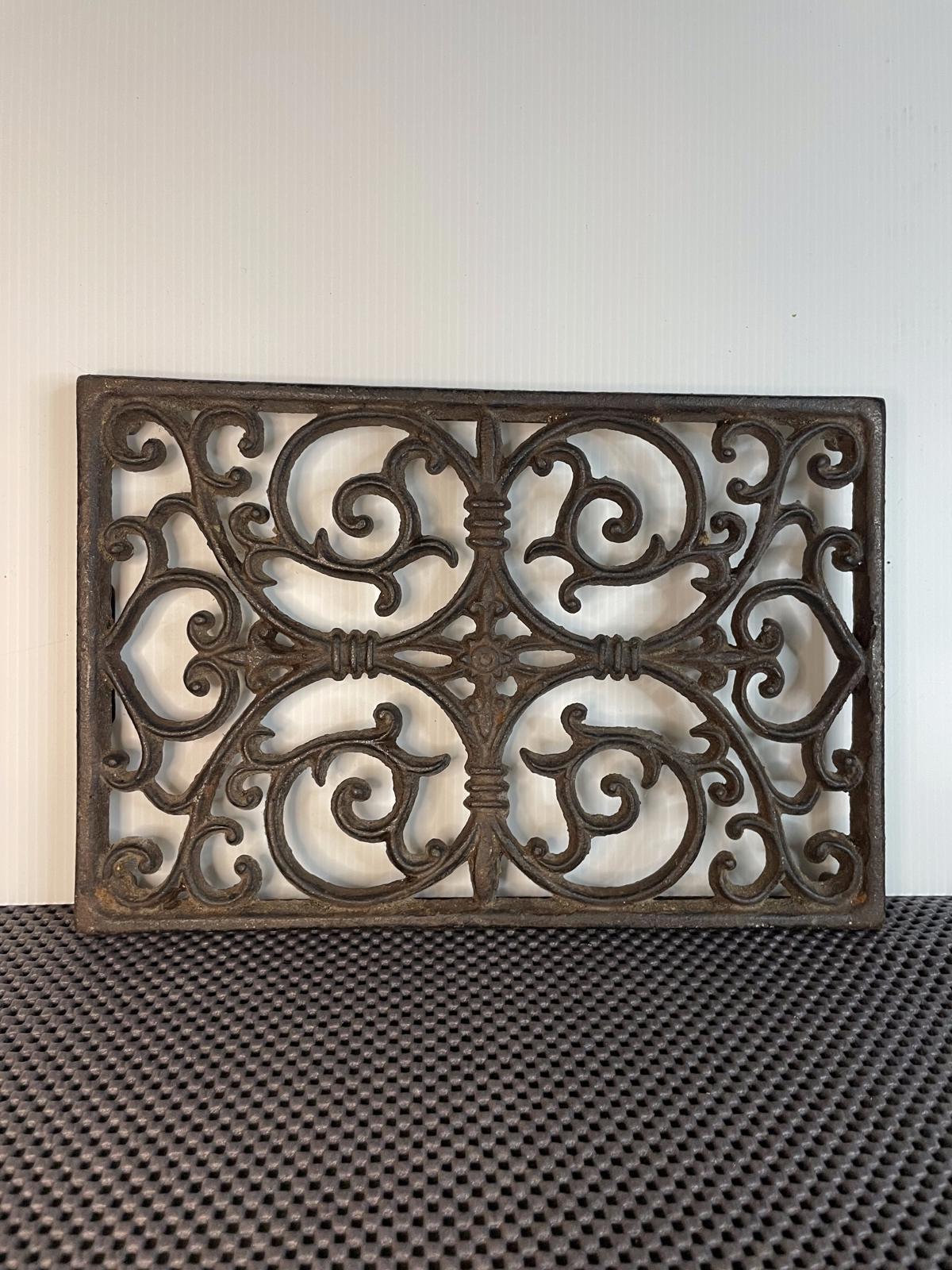ANTIQUE Ornate Cast Iron Heating Grate Trivet 12" Wide Victorian
