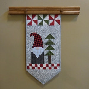 Quilted Gnome Wall Hanging, Tomte Wall art, Scandinavian Christmas Mini Quilt