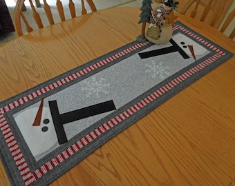 Quilted Table Runner, Winter Snowman, Christmas, Gray, White, Farmhouse Home decor, Table Topper, Handmade in USA, Present, Gift