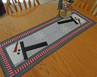 Quilted Snowman Table Runner: Gray, White, and Red Christmas Decor